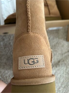 UGG Short Suede Boot in Chestnut Tan